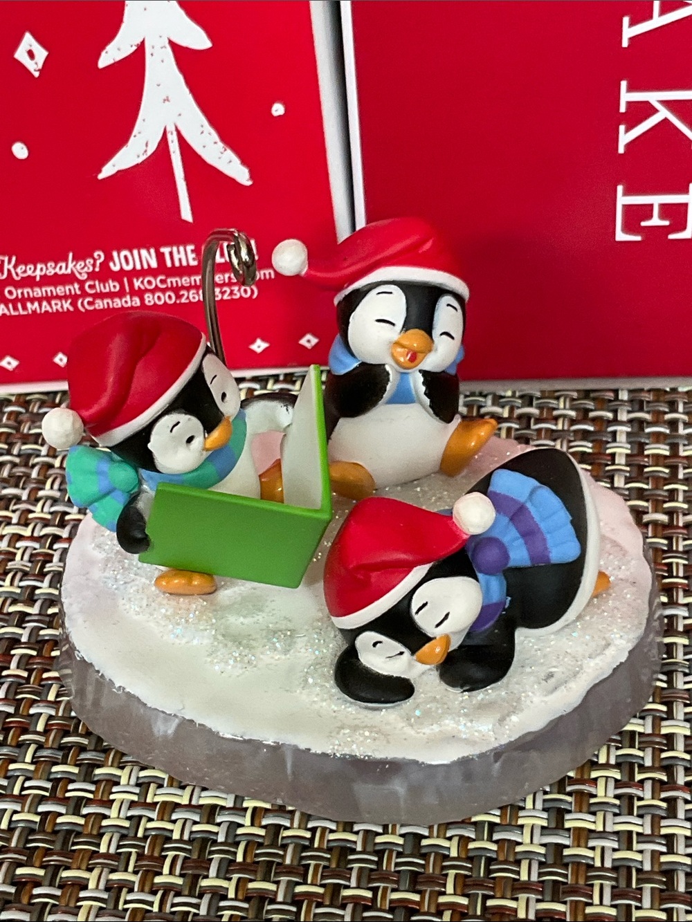 Hallmark 2022 penguin ornament NWT